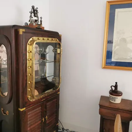 Aba Dali דירה קוניל דה לה פרונטרה